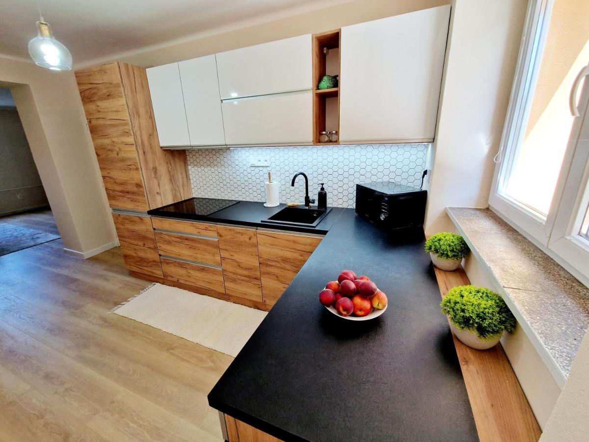 City Center Apartment - Self Check-In Spišská Nová Ves Eksteriør bilde